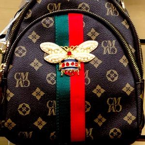 Lady’s book bag or shoulder bag